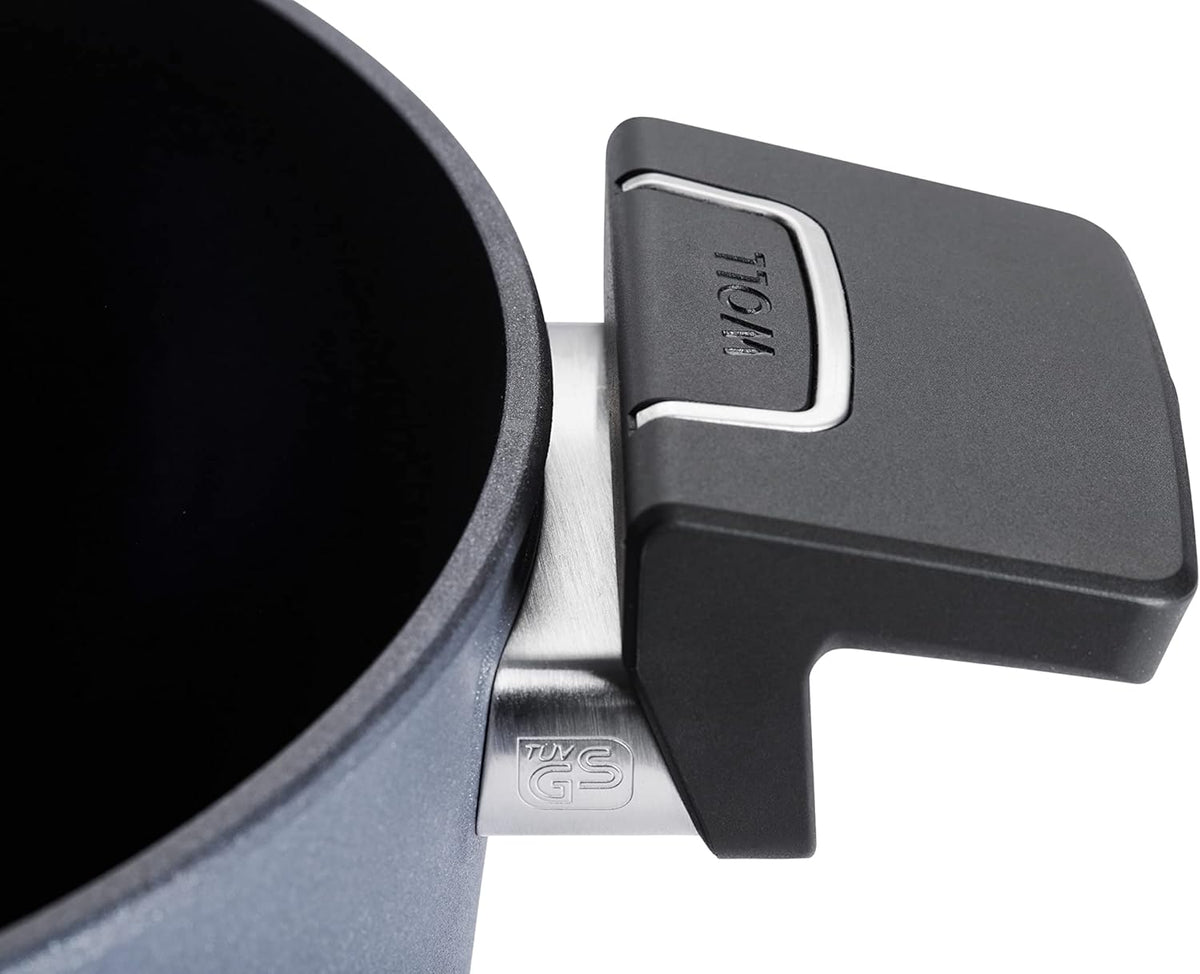 Woll Diamond Lite Dutch Ovens Black Handle